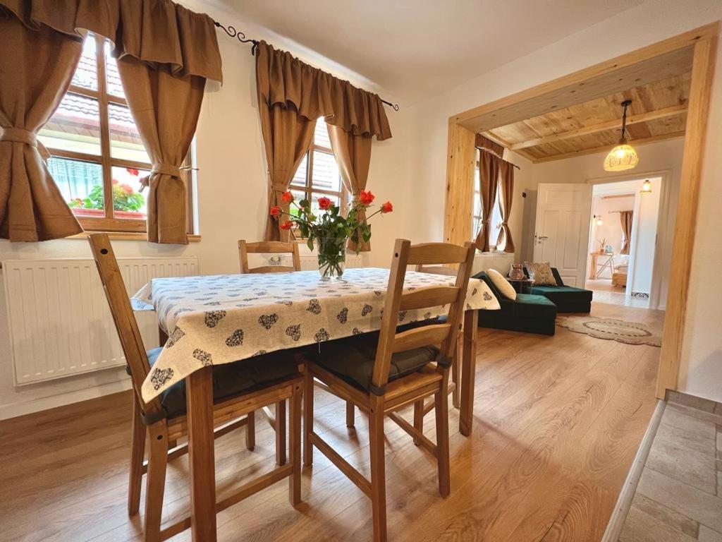 Victoria Gasthaus Rasnov - Charming Vacation House In Rasnov Luaran gambar
